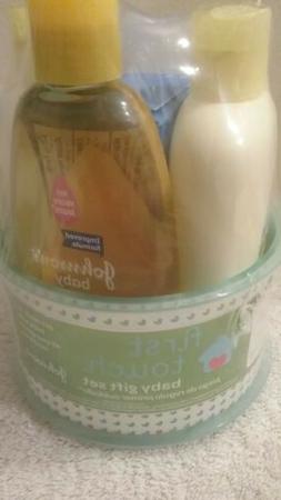 Johnson's First Touch Gift Set